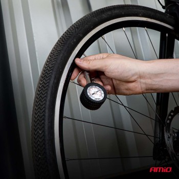 Amio - Μηχανικό μανόμετρο πίεσης ελαστικών 7 bar με περιστρεφόμενη κεφαλή και βαλβίδα εκτόνωσης – Αναλογικό υψηλής ακρίβειας - 1 τεμ. (04469/AM)