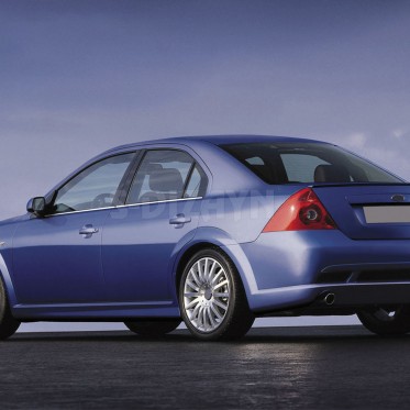 TRIM ΜΑΡΚΕ ΠΟΡΤ ΠΑΓΚΑΖ ΓΙΑ VW PASSAT B8 4D 2015+