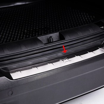 TRIM ΜΑΡΚΕ ΠΟΡΤ ΜΠΑΓΚΑΖ ΧΡΩΜΙΟ ΜΕΤΑΛΛΙΚΟ S-DIZAYN ΓΙΑ JEEP RENEGADE SUV 2014+ - 1 TEM.