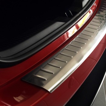 TRIM ΜΑΡΚΕ ΠΟΡΤ ΜΠΑΓΚΑΖ ΧΡΩΜΙΟ ΜΕΤΑΛΛΙΚΟ S-DIZAYN -ΓΙΑ TOYOTA AURIS 5D 2015+ 1 TEM.