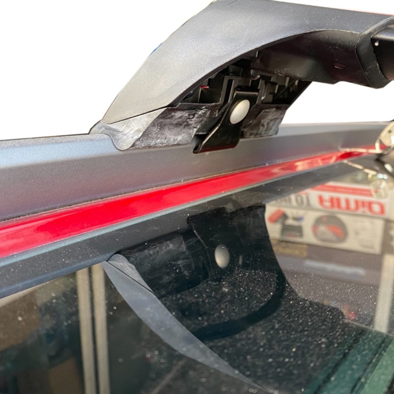 KIT ΜΕ ΜΠΑΡΕΣ ΟΡΟΦΗΣ ΓΙΑ CITROEN C4 GRAND PICASSO ΜΕ ΗΛΙΟΡΟΦΗ/FLUSH RAILS (Y8050223+YK774W) FLUSH BLACK BAR YAKIMA