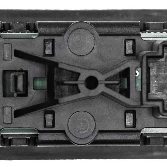 ΔΙΑΚΟΠΤΗΣ ΠΟΡΤ ΜΠΑΓΚΑΖ orig.A2049055602 ΓΙΑ MERCEDES E-KLAS W212 09+