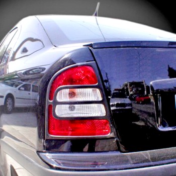 Φρυδάκια Φαναριών Μάσκα Πίσω για SKODA OCTAVIA