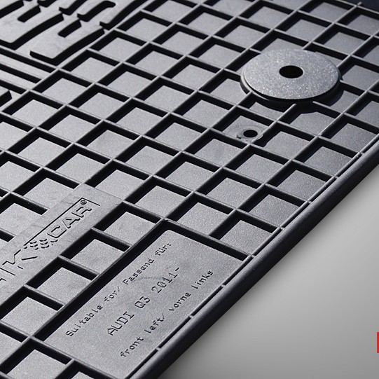 ΜΑΡΚΕ ΠΑΤΑΚΙΑ ΣΕ ΣΚΑΦΗ ΛΑΣΤΙΧΟ ΓΙΑ AUDI Q3 2011-2018 ΣΕ ΜΑΥΡΟ ΧΡΩΜΑ ΜΕ ΚΟΥΜΠΩΜΑΤΑ CIK - 4 ΤΕΜ.